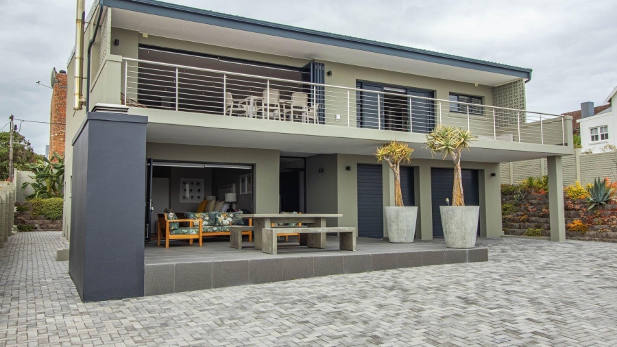 5 Bedroom Property for Sale in De Kelders Western Cape
